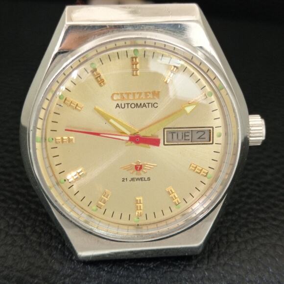 Vintage 1981 Citizen Automatic Mens Silver Watch W/daydate & Red accents - Picture 4 of 10